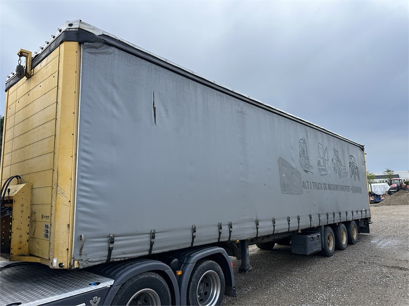 Schmitz Cargobull Machine transport trailer with bag ramp - Low loader semi-trailer: picture 4 Schmitz Cargobull Machine transport trailer with bag ramp - Low loader semi-trailer: picture 4