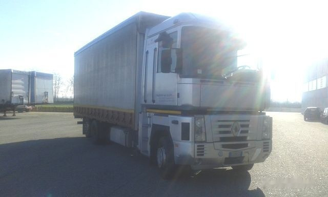Renault MAGNUM 480 - Curtainsider truck: picture 4 Renault MAGNUM 480 - Curtainsider truck: picture 4