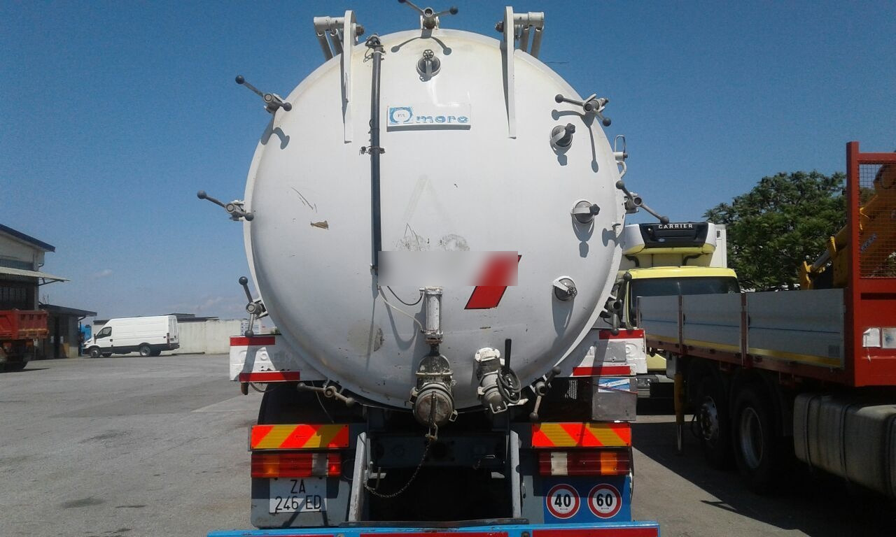 Vacuum truck Volvo N.12: picture 8 Vacuum truck Volvo N.12: picture 8