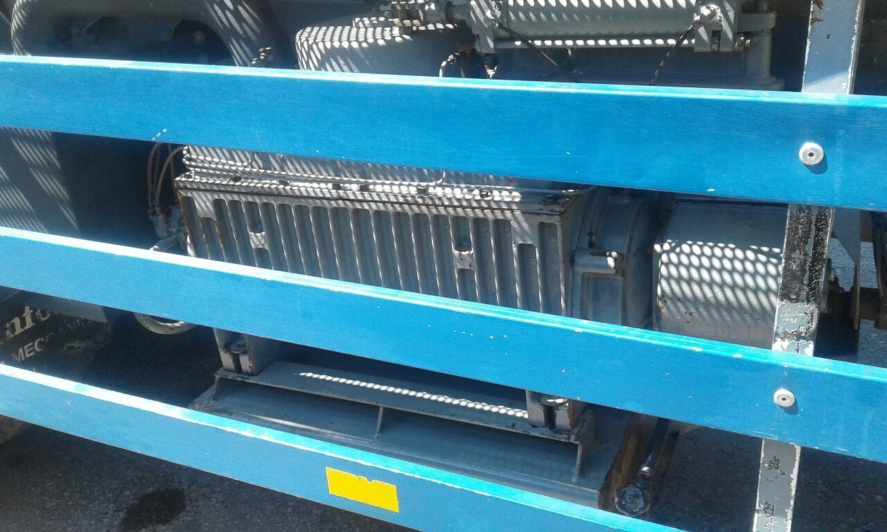 Vacuum truck Volvo N.12: picture 9 Vacuum truck Volvo N.12: picture 9