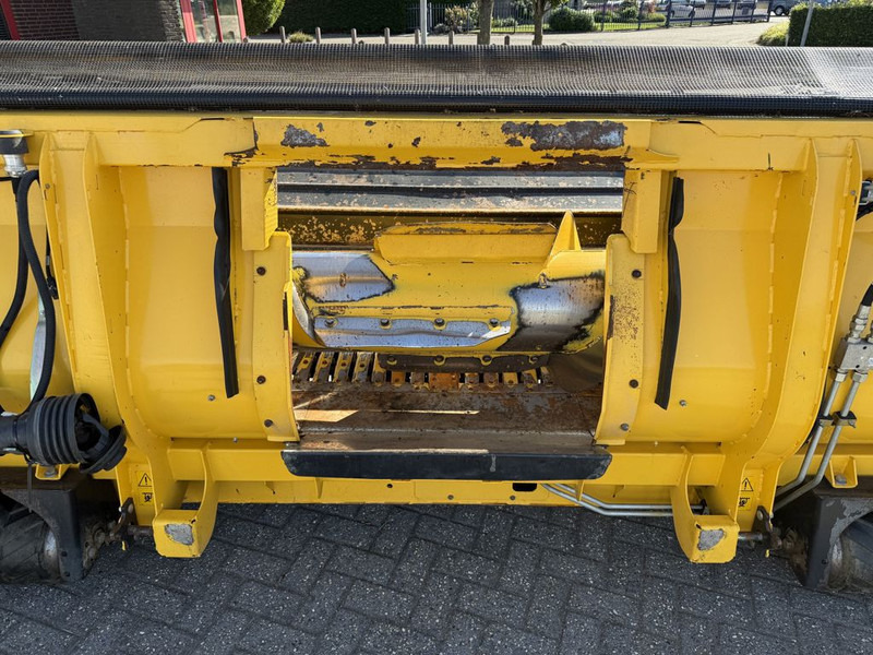 New Holland 380FP Gras Pickup - Harvester: picture 5 New Holland 380FP Gras Pickup - Harvester: picture 5