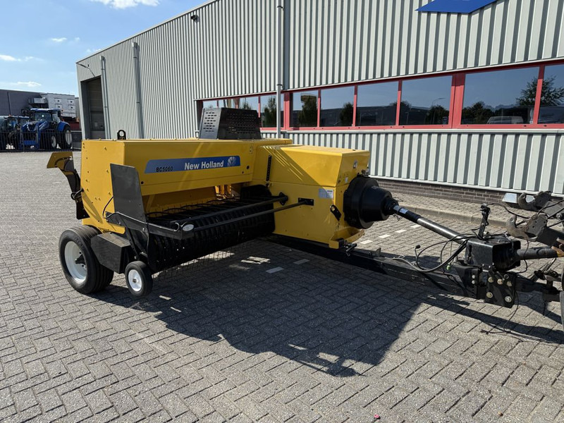 New Holland BC5060 Mini Balenpers - Square baler: picture 4 New Holland BC5060 Mini Balenpers - Square baler: picture 4
