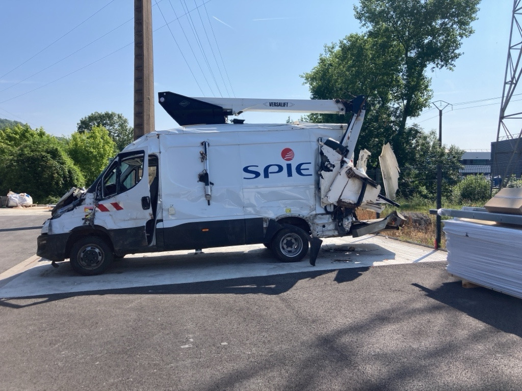 IVECO DAILY FOURGON 50C18 - Truck mounted aerial platform: picture 3 IVECO DAILY FOURGON 50C18 - Truck mounted aerial platform: picture 3