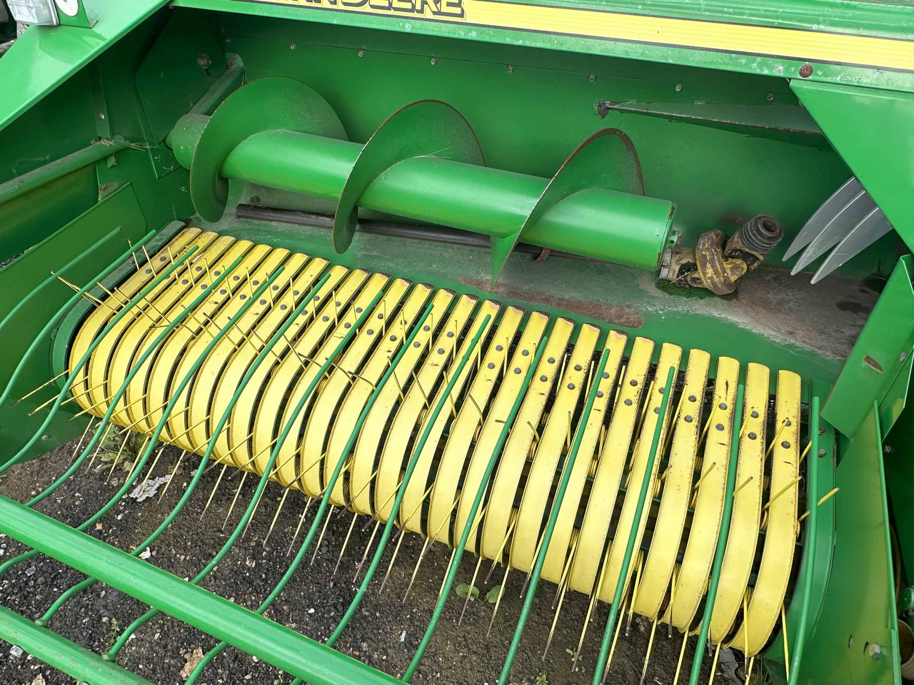 Square baler John Deere 459 baler: picture 6