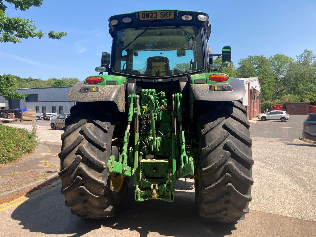 Farm tractor John Deere 6R 215: picture 16