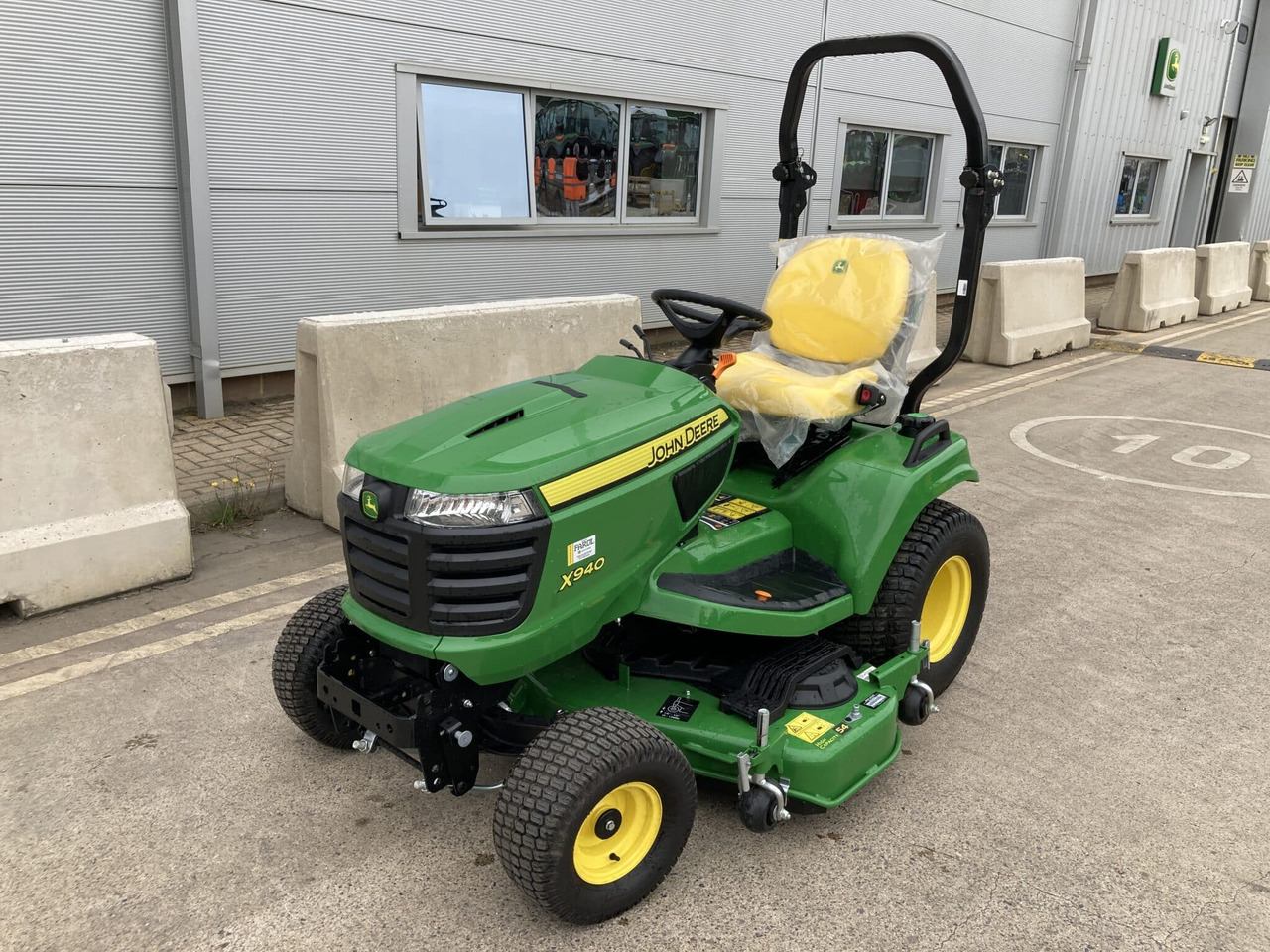 John Deere X940R ride on rotary mower - Garden mower: picture 1 John Deere X940R ride on rotary mower - Garden mower: picture 1