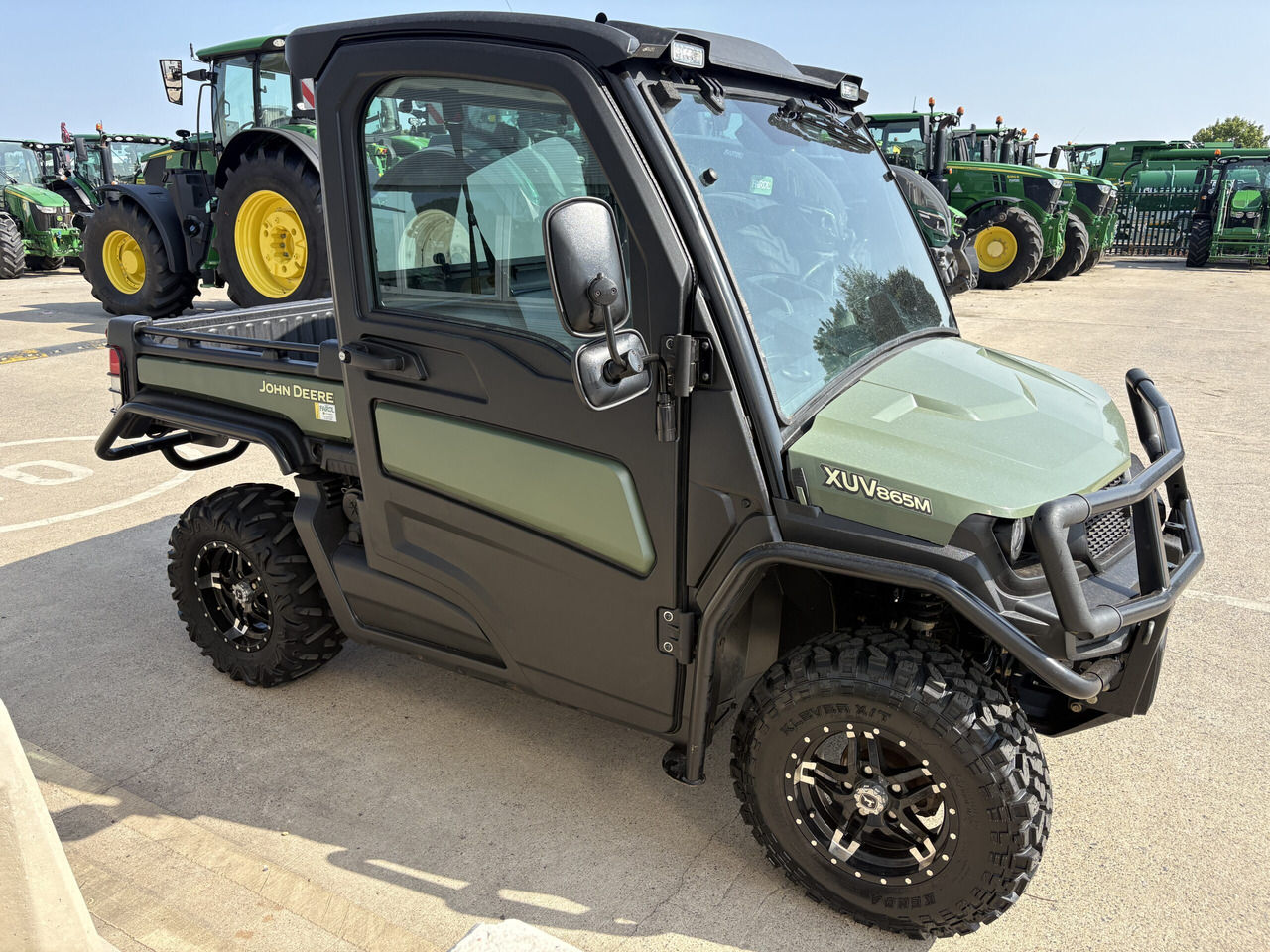 John Deere XUV865M Gator - Side-by-side/ ATV: picture 3 John Deere XUV865M Gator - Side-by-side/ ATV: picture 3