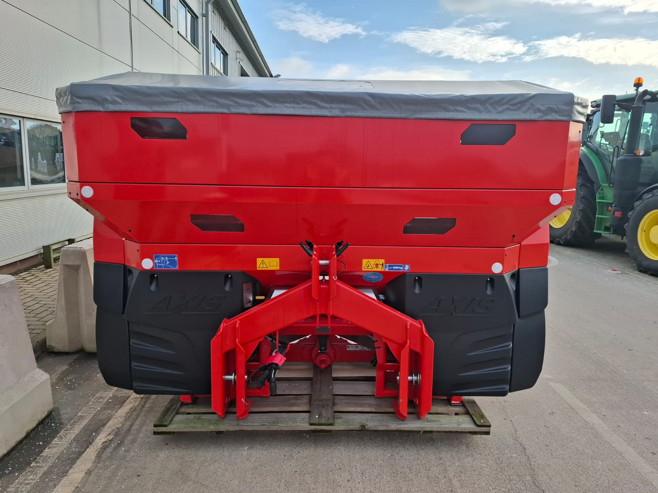 Kuhn Axis 50.2 M EMC W - Fertilizer spreader: picture 3 Kuhn Axis 50.2 M EMC W - Fertilizer spreader: picture 3