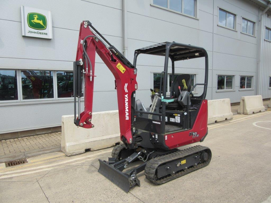 YANMAR SV19VT - Excavator: picture 1 YANMAR SV19VT - Excavator: picture 1