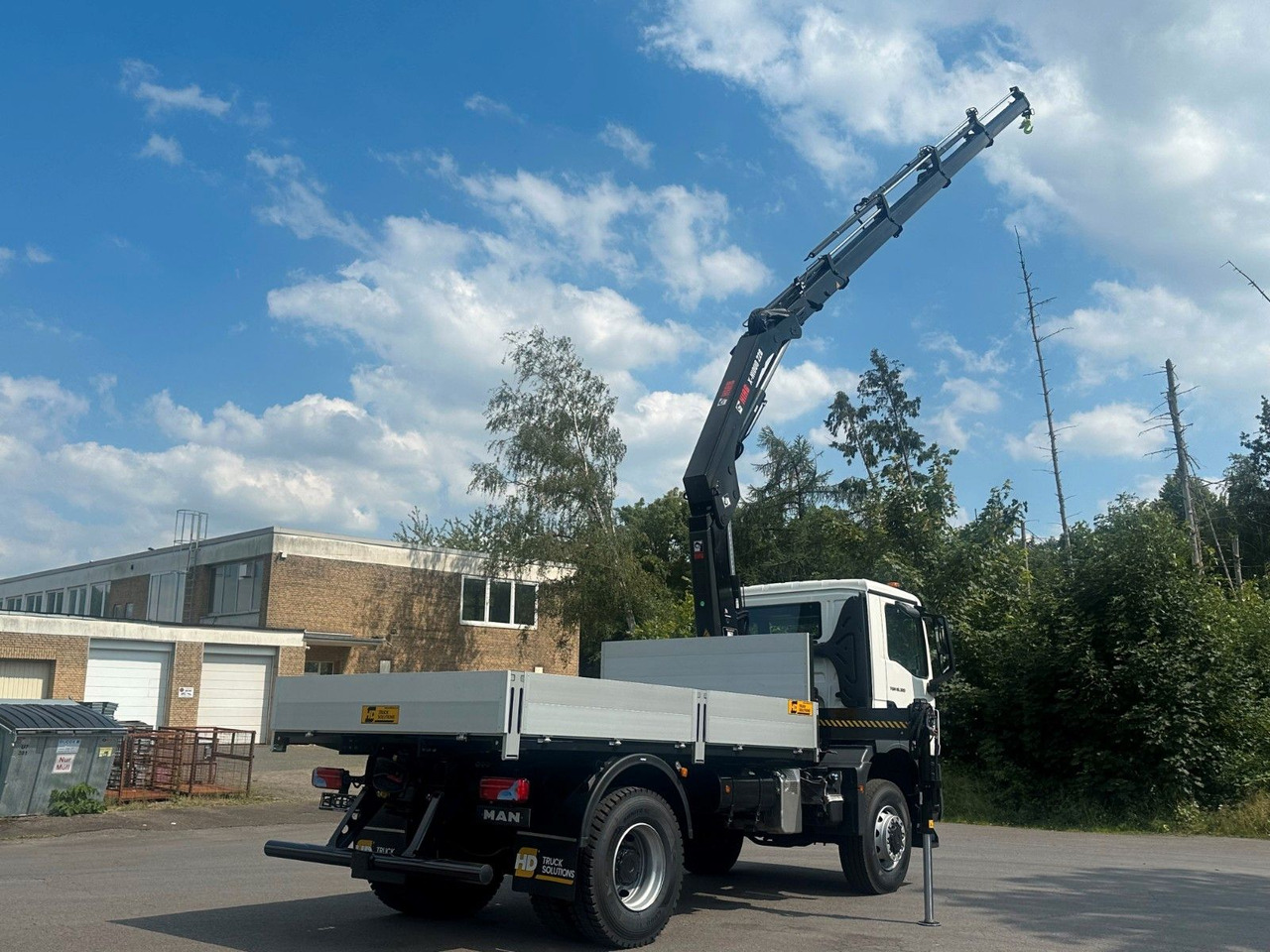 MAN TGM 18.320 4x4 Euro 6e Pritsche Hiab 228-4 Kran - Dropside/ Flatbed truck, Crane truck: picture 5 MAN TGM 18.320 4x4 Euro 6e Pritsche Hiab 228-4 Kran - Dropside/ Flatbed truck, Crane truck: picture 5