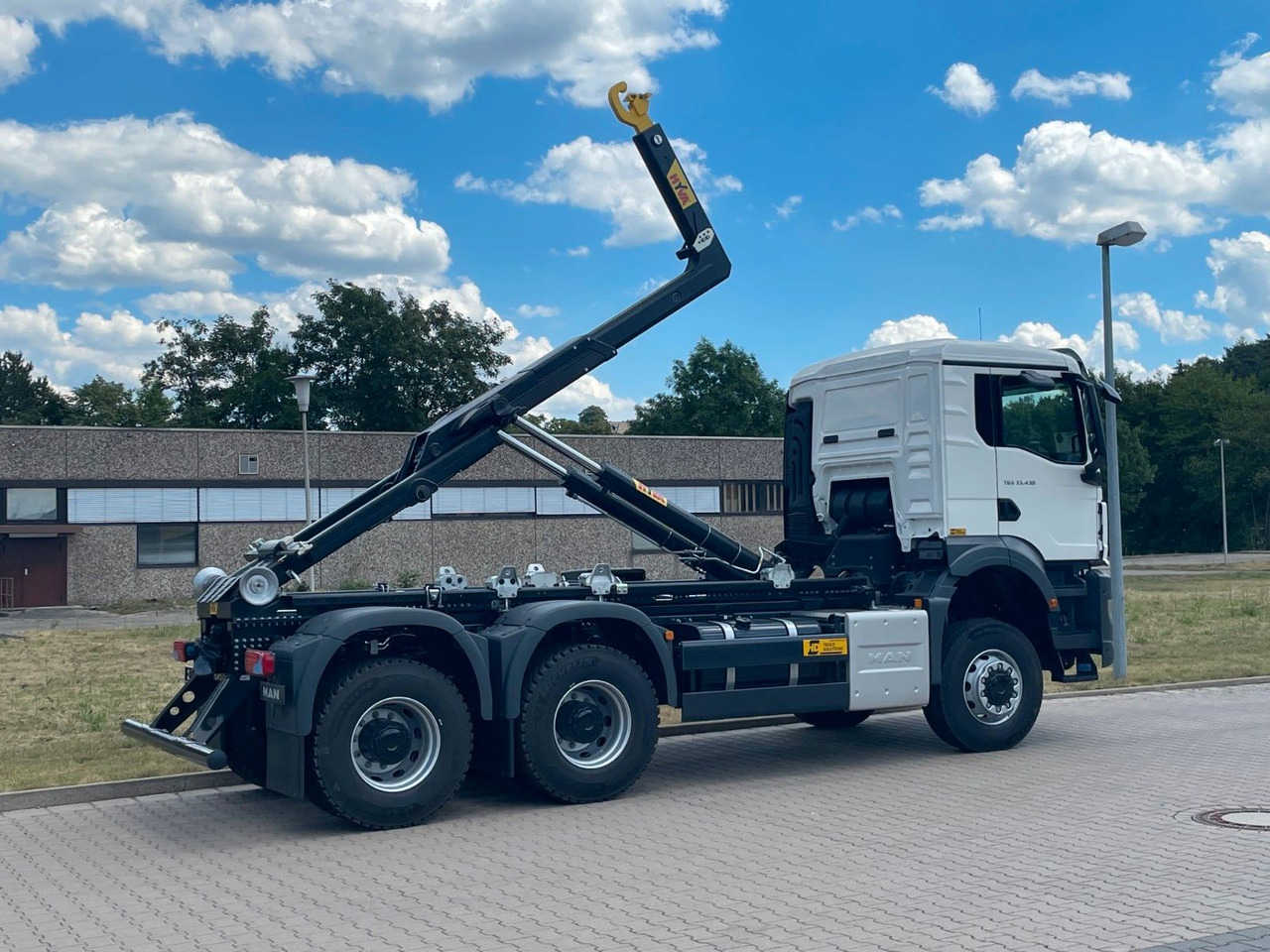 Hook lift truck, Crane truck MAN TGS 33.440 6x6 Euro6e  Hyva - Hiab MultiLift: picture 7