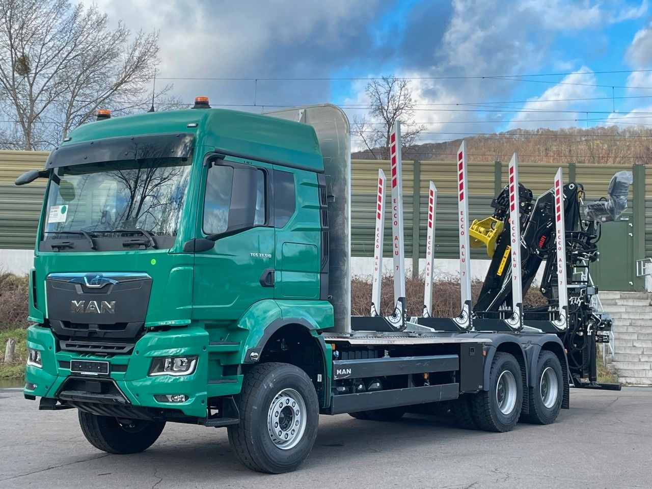 MAN TGS 33.510 6X4 BL Euro6e LogLift 165Z - Log truck, Crane truck: picture 2 MAN TGS 33.510 6X4 BL Euro6e LogLift 165Z - Log truck, Crane truck: picture 2