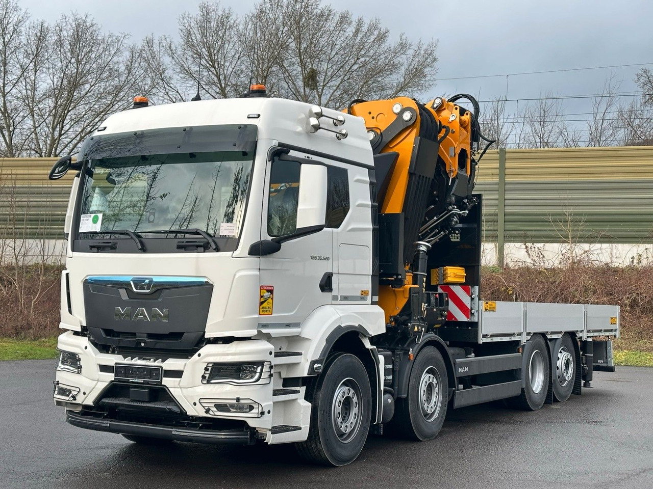 MAN TGS 35.520 8X2 Hiab EFFER 955-8s +Jib 6s - Dropside/ Flatbed truck, Crane truck: picture 2 MAN TGS 35.520 8X2 Hiab EFFER 955-8s +Jib 6s - Dropside/ Flatbed truck, Crane truck: picture 2