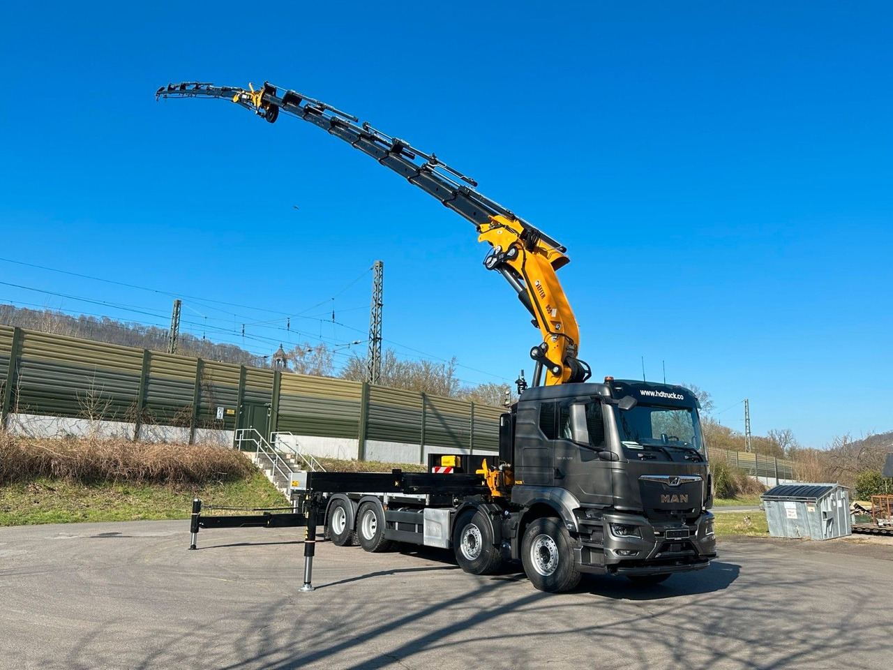 MAN TGS 35.520 8X4 TG 3 EFFER 955-8s +Jib 6sAUTOKRAN - Crane truck: picture 2 MAN TGS 35.520 8X4 TG 3 EFFER 955-8s +Jib 6sAUTOKRAN - Crane truck: picture 2
