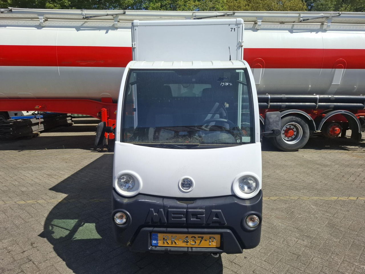 Aixam Mega E-Worker Elektrische Bakwagen RK-437-P - Golf cart: picture 3 Aixam Mega E-Worker Elektrische Bakwagen RK-437-P - Golf cart: picture 3