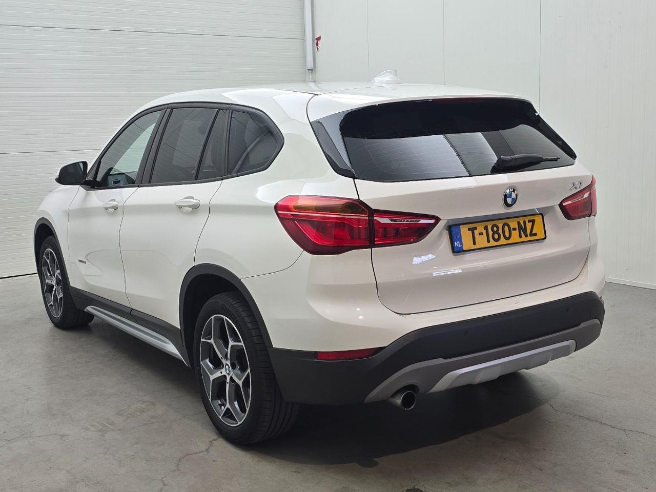 BMW X1 sDrive18i Executive | 2017 | 106.088 km | Automaat | T180NZ | NAP: Geen oordeel - SUV: picture 3 BMW X1 sDrive18i Executive | 2017 | 106.088 km | Automaat | T180NZ | NAP: Geen oordeel - SUV: picture 3