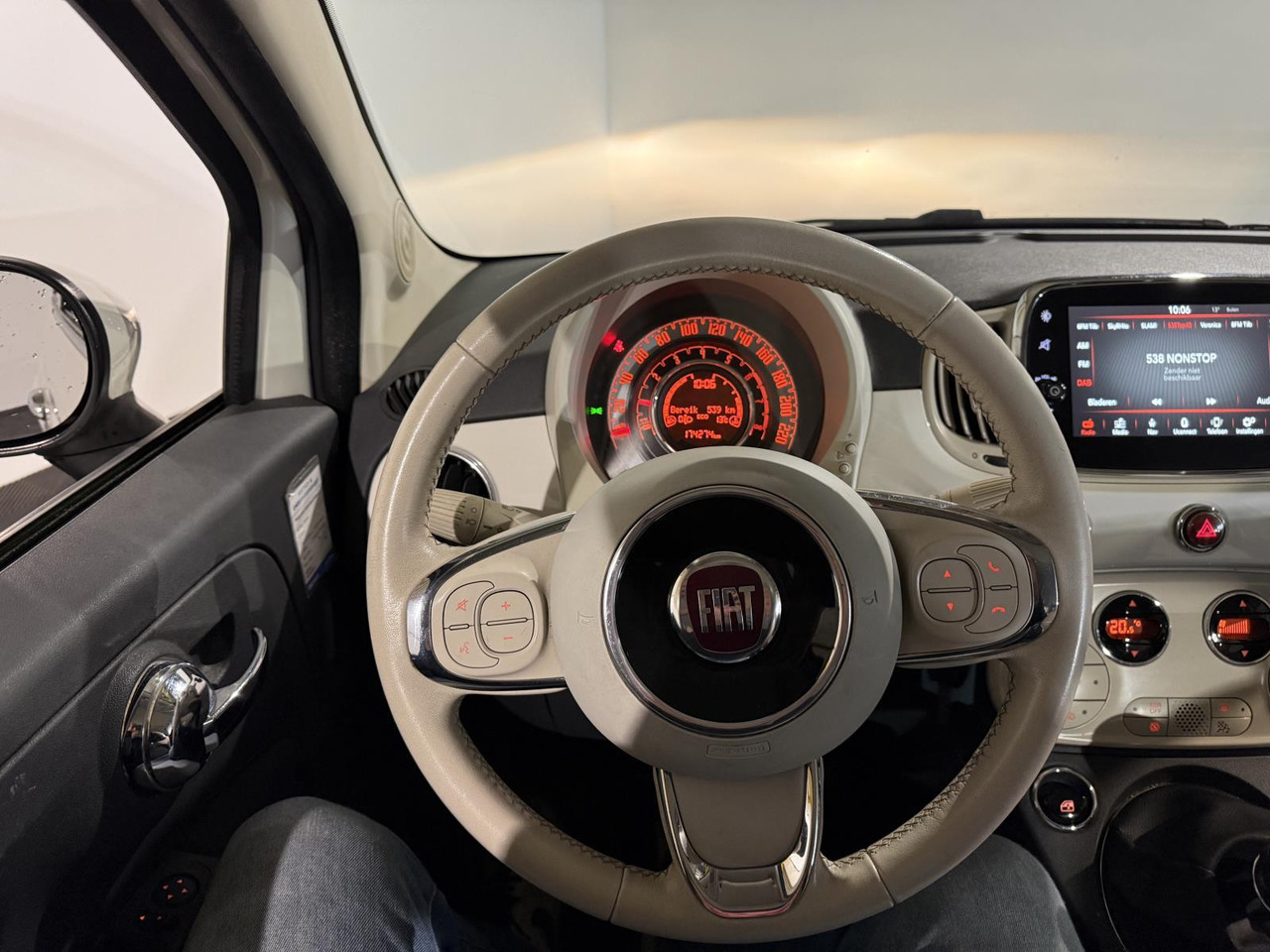 Fiat | 500 | 0.9 TwinAir Turbo Lounge | 2017 | 174.274 km | KX085G | Logisch - Hatchback: picture 3 Fiat | 500 | 0.9 TwinAir Turbo Lounge | 2017 | 174.274 km | KX085G | Logisch - Hatchback: picture 3