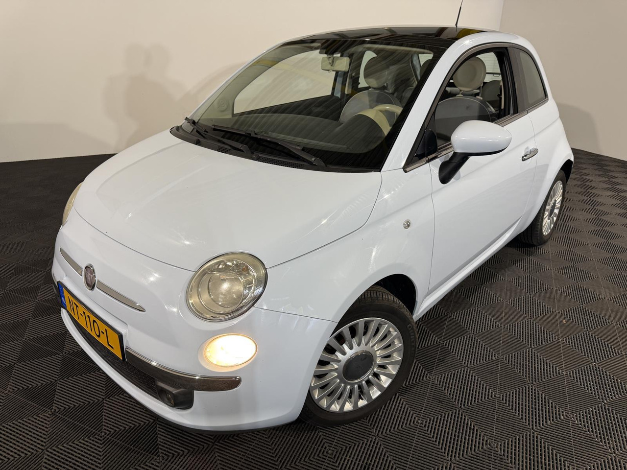 Fiat | 500 | 1.2 Naked | 2008 | 184.331 km | NT110L | Geen oordeel - Hatchback: picture 1 Fiat | 500 | 1.2 Naked | 2008 | 184.331 km | NT110L | Geen oordeel - Hatchback: picture 1