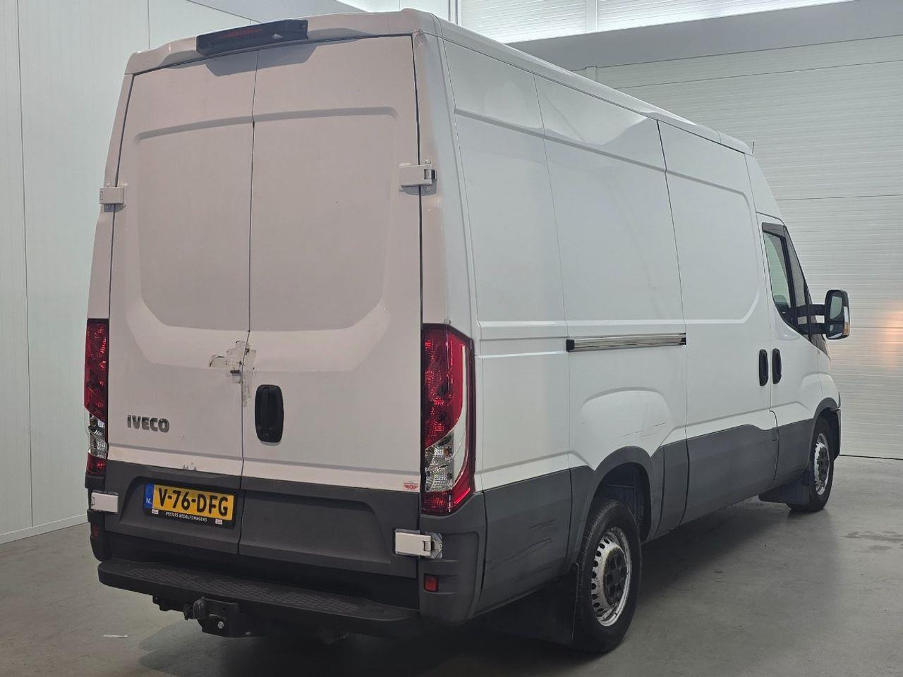 Iveco Daily 35S14V 2.3 352 H3 L | 2017 | 218.863 km | Automaat | V76DFG | NAP: Geen oordeel - Panel van: picture 4 Iveco Daily 35S14V 2.3 352 H3 L | 2017 | 218.863 km | Automaat | V76DFG | NAP: Geen oordeel - Panel van: picture 4