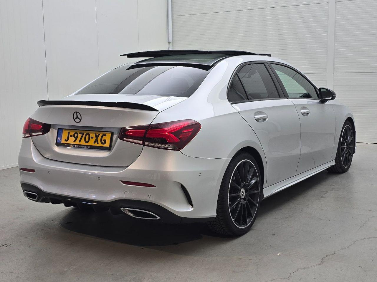 Mercedes - Benz A - klasse 220 4MATIC Premium | 2019 | 198.686 km | Automaat | J970XG | NAP: Geen oordeel - Sedan: picture 4 Mercedes - Benz A - klasse 220 4MATIC Premium | 2019 | 198.686 km | Automaat | J970XG | NAP: Geen oordeel - Sedan: picture 4