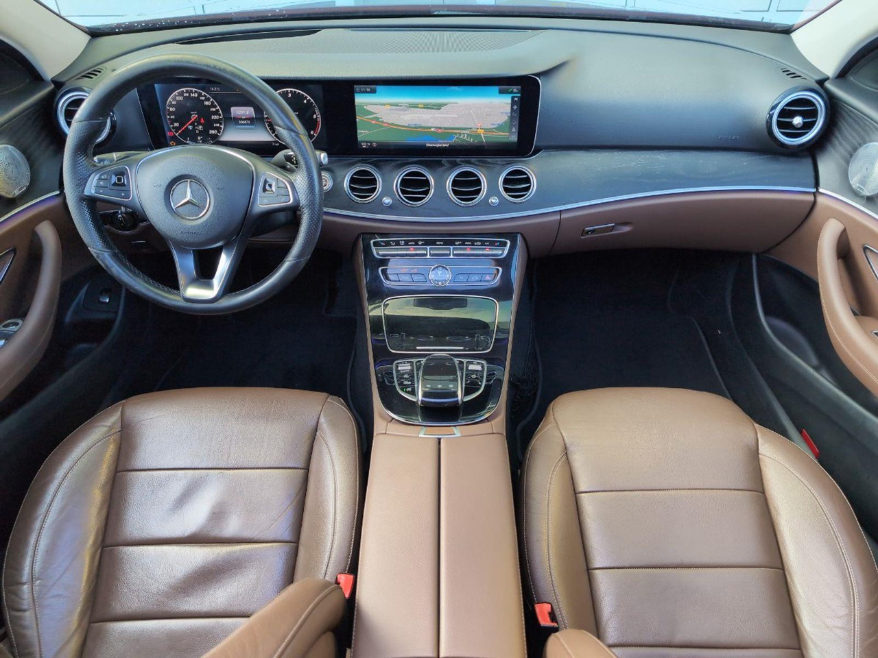 Mercedes-Benz E-klasse 220 d Lease Edition Prestige Plus | 2016 | 286.876 km | Automaat | JS090K | NAP: Logisch - Sedan: picture 5 Mercedes-Benz E-klasse 220 d Lease Edition Prestige Plus | 2016 | 286.876 km | Automaat | JS090K | NAP: Logisch - Sedan: picture 5