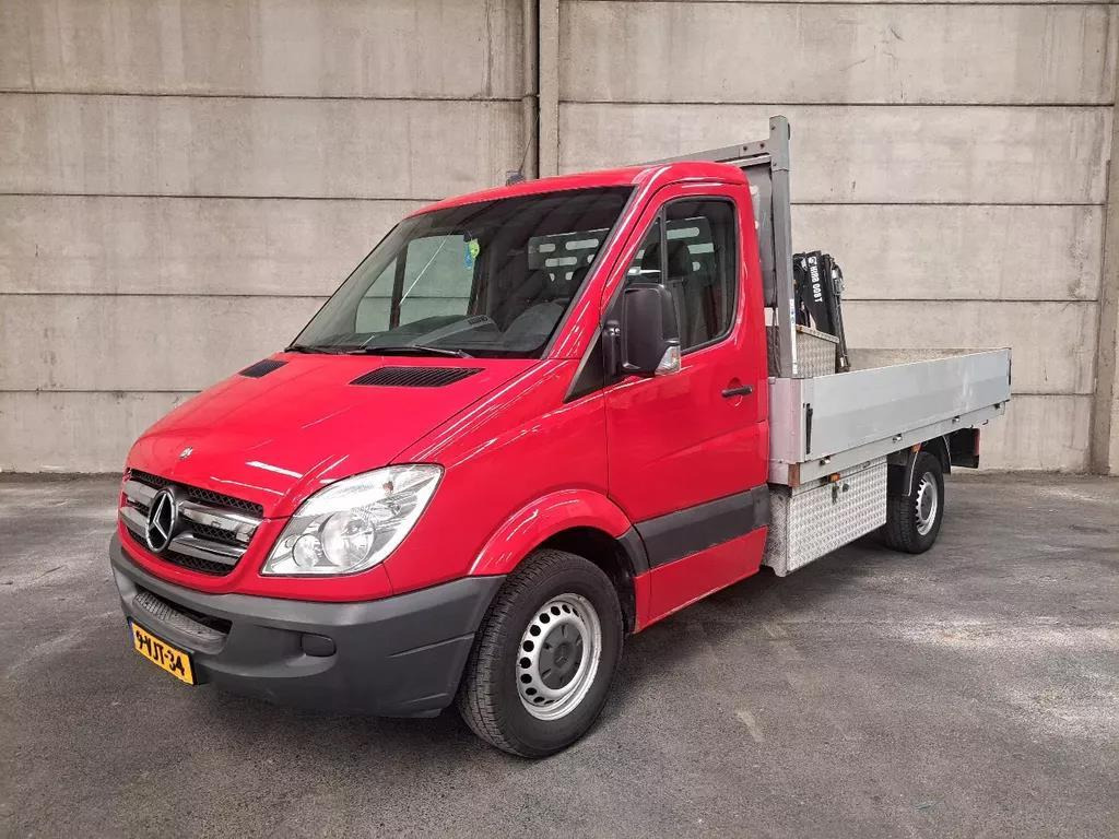 Mercedes-Benz Sprinter 313 2.2 CDI AUT Open laadbak met Hiab 008T kraan 9-VJT-34 213.086 km - Flatbed van: picture 1 Mercedes-Benz Sprinter 313 2.2 CDI AUT Open laadbak met Hiab 008T kraan 9-VJT-34 213.086 km - Flatbed van: picture 1
