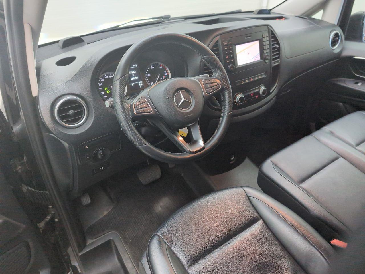 Mercedes - Benz Vito 114 CDI | 2017 | 166.691 km | Automaat | V94HXJ | NAP: Geen oordeel - Panel van: picture 5 Mercedes - Benz Vito 114 CDI | 2017 | 166.691 km | Automaat | V94HXJ | NAP: Geen oordeel - Panel van: picture 5