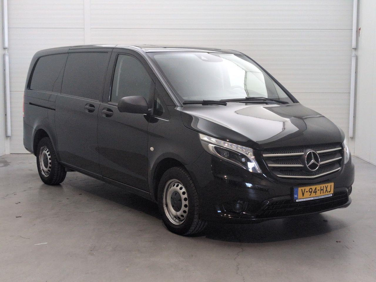 Mercedes - Benz Vito 114 CDI | 2017 | 166.691 km | Automaat | V94HXJ | NAP: Geen oordeel - Panel van: picture 2 Mercedes - Benz Vito 114 CDI | 2017 | 166.691 km | Automaat | V94HXJ | NAP: Geen oordeel - Panel van: picture 2