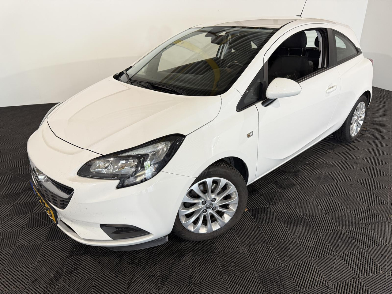 Opel Corsa 1.3 CDTI Business+ 2016 274.545 km JB-136-S - Hatchback: picture 1 Opel Corsa 1.3 CDTI Business+ 2016 274.545 km JB-136-S - Hatchback: picture 1