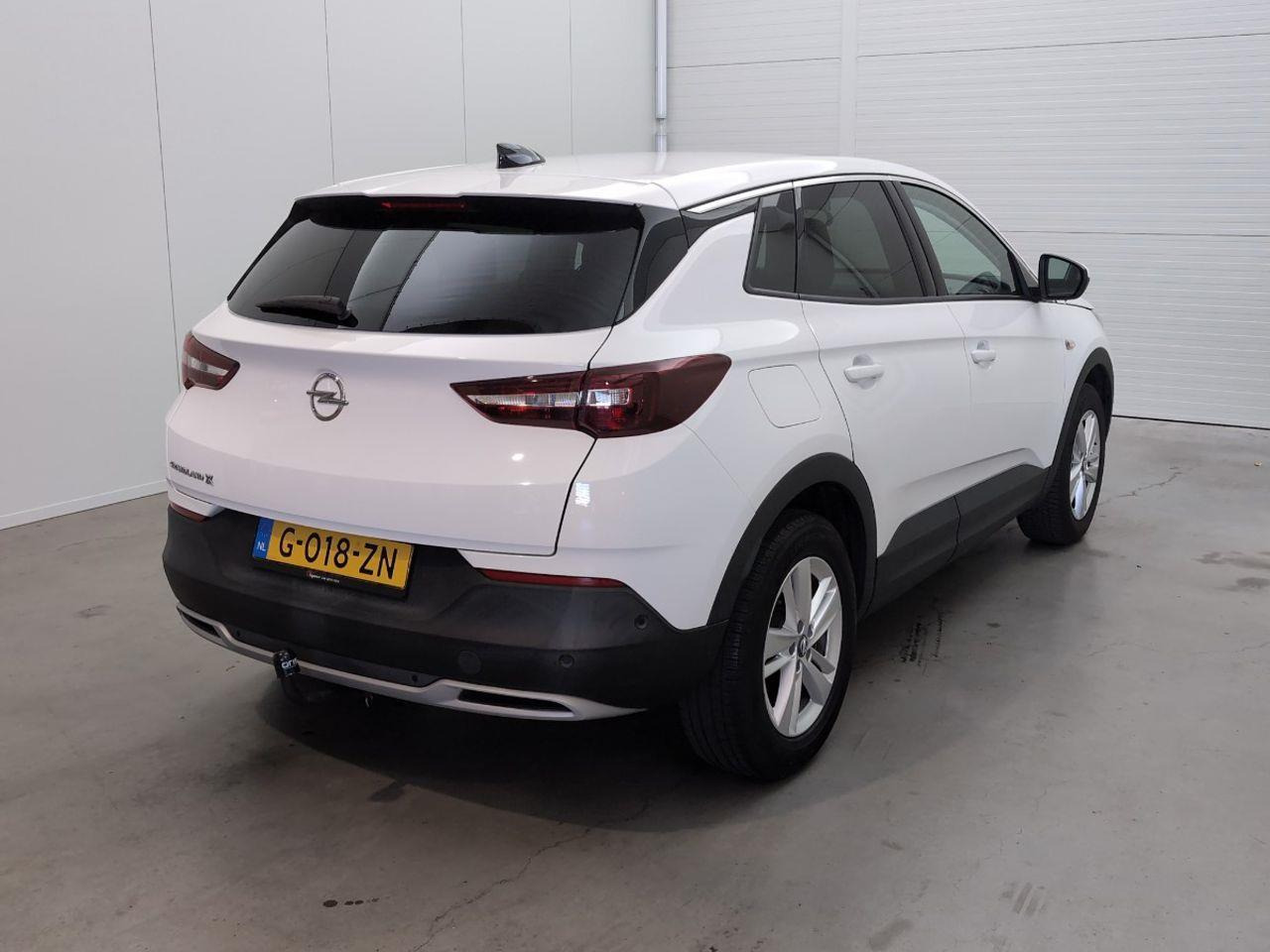 Opel Grandland X 1.2 Turbo Business Executive | 2020 | 195.958 km | Automaat | G018ZN | NAP: Logisch - SUV: picture 4 Opel Grandland X 1.2 Turbo Business Executive | 2020 | 195.958 km | Automaat | G018ZN | NAP: Logisch - SUV: picture 4