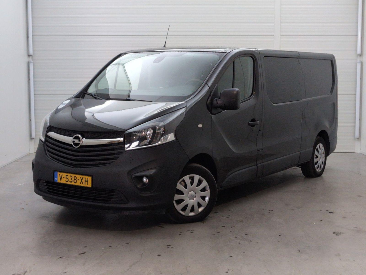 Opel Vivaro 1.6 CDTI L2H1 DC Sport EcoFlex | 2019 | 262.299 km | V538XH | NAP: Logisch - Combi van: picture 1 Opel Vivaro 1.6 CDTI L2H1 DC Sport EcoFlex | 2019 | 262.299 km | V538XH | NAP: Logisch - Combi van: picture 1