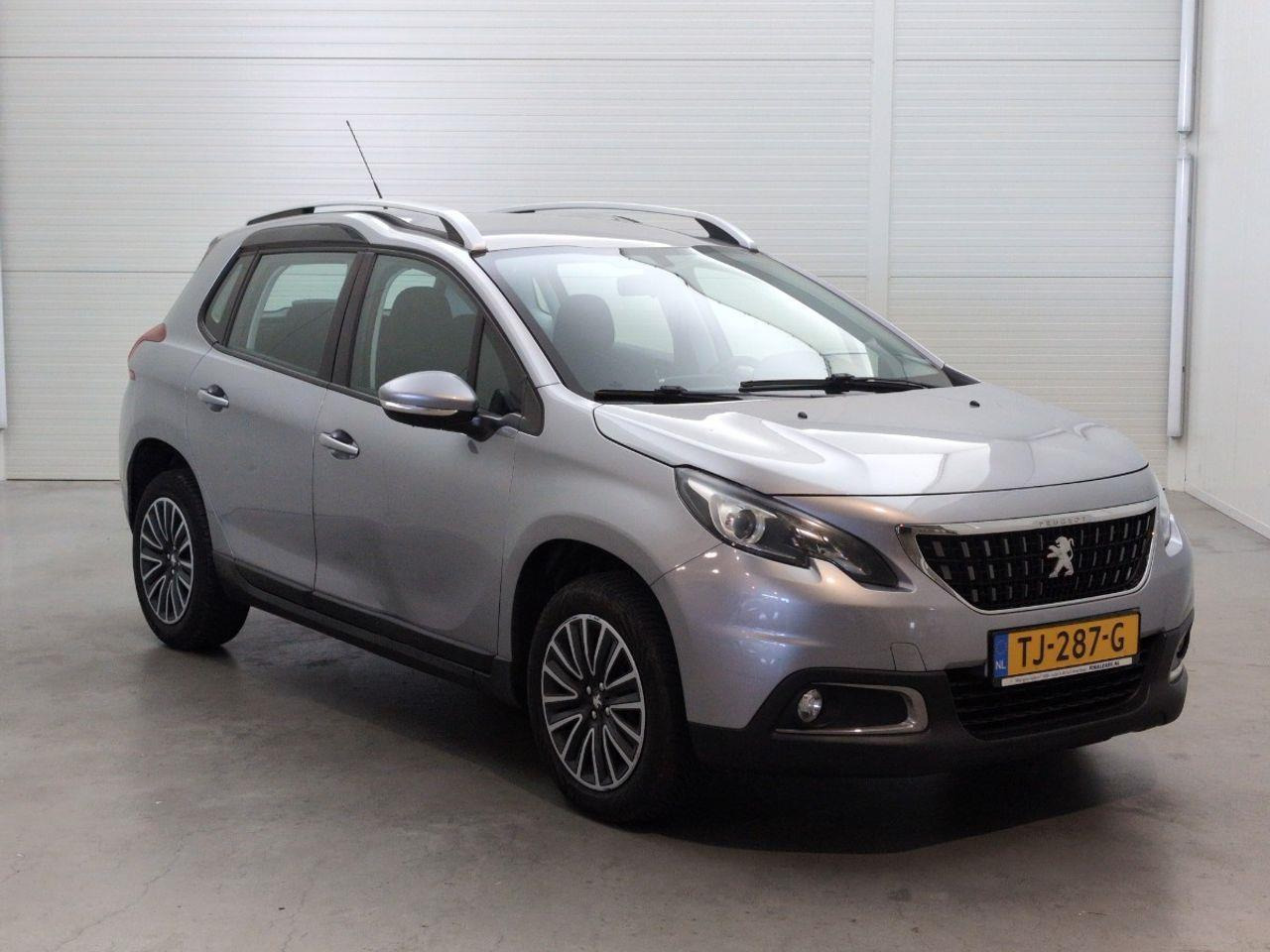 Peugeot 2008 1.2 PureTech Active | 2018 | 206.726 km | Automaat | TJ287G | NAP: Logisch - SUV: picture 2 Peugeot 2008 1.2 PureTech Active | 2018 | 206.726 km | Automaat | TJ287G | NAP: Logisch - SUV: picture 2