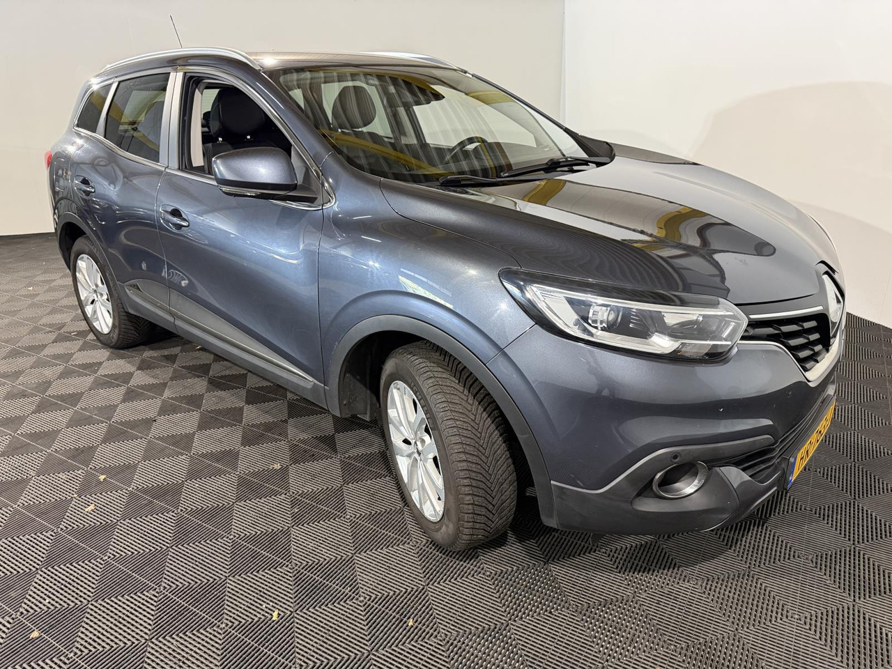 Renault | Kadjar | 1.2 TCe Intens | 2015 | 187.621 km | HR763J | Logisch - SUV: picture 5 Renault | Kadjar | 1.2 TCe Intens | 2015 | 187.621 km | HR763J | Logisch - SUV: picture 5