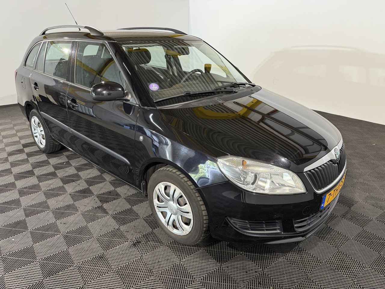 Skoda | Fabia Combi | 1.2 TSI Arctic | 2013 | 236.571 km | 7THX58 | Geen oordeel - Car: picture 2 Skoda | Fabia Combi | 1.2 TSI Arctic | 2013 | 236.571 km | 7THX58 | Geen oordeel - Car: picture 2