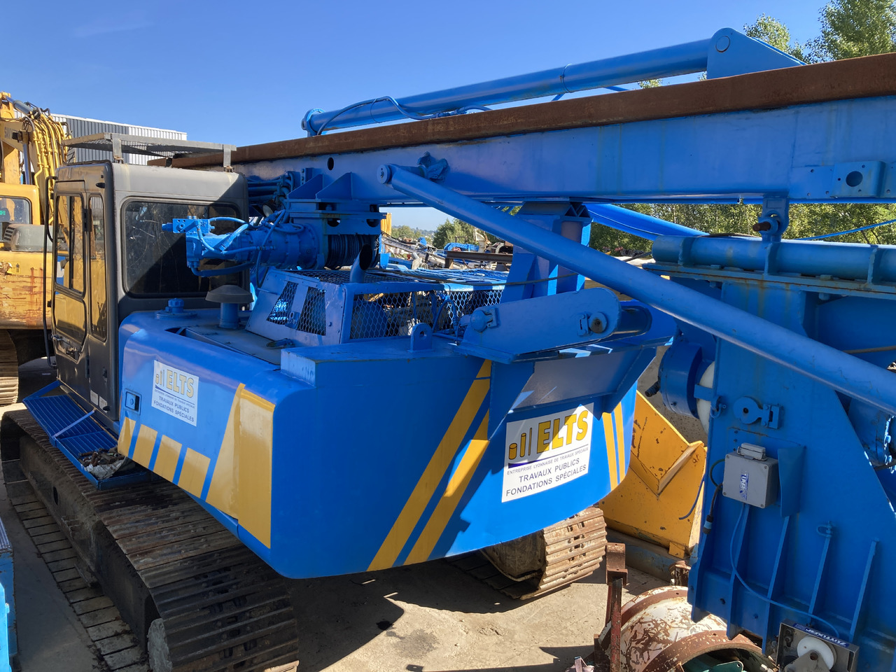 FOREUSE PIEUX TARIERE CREUSE - Drilling rig: picture 1 FOREUSE PIEUX TARIERE CREUSE - Drilling rig: picture 1