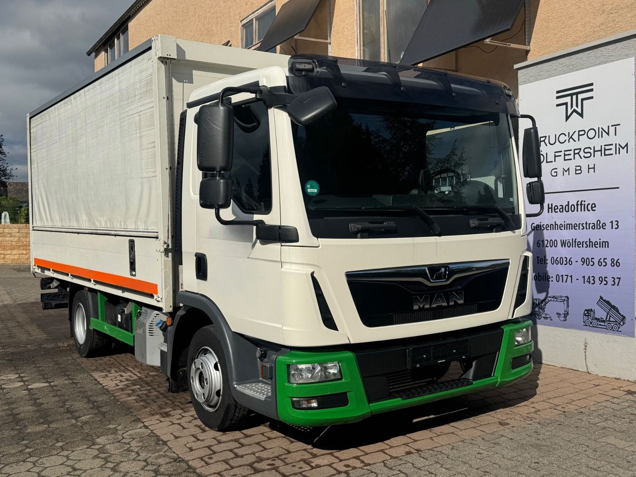 MAN TGL 8.190/GT-Rollo/B-L/Klima/aus1.Hand - Beverage truck: picture 1 MAN TGL 8.190/GT-Rollo/B-L/Klima/aus1.Hand - Beverage truck: picture 1