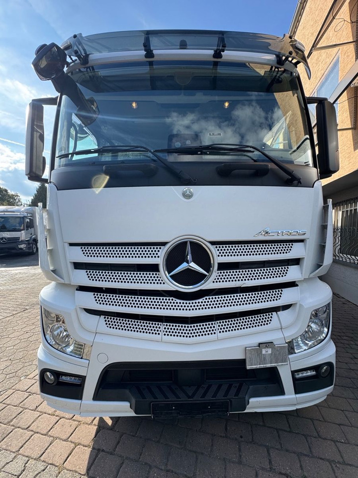 Mercedes-Benz Actros 2645/2xLBW/Retarder/Lenk-Lift/2xAHK - Beverage truck: picture 3 Mercedes-Benz Actros 2645/2xLBW/Retarder/Lenk-Lift/2xAHK - Beverage truck: picture 3
