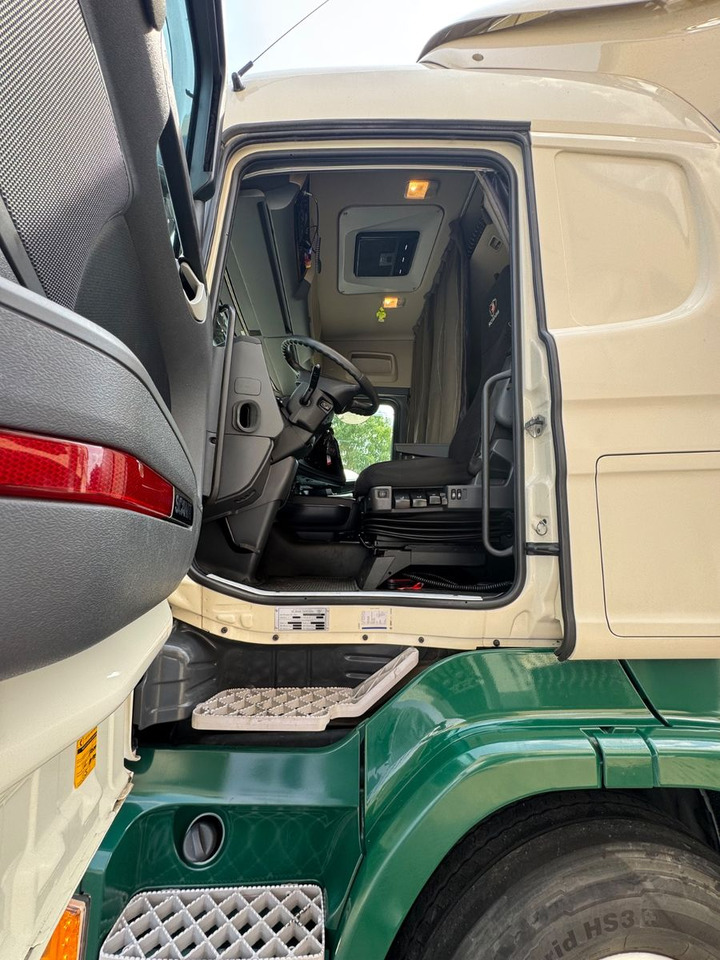 Scania R450/Kupplungspedal/6x2/2xBett/Top-Zustand! - Curtainsider truck: picture 3 Scania R450/Kupplungspedal/6x2/2xBett/Top-Zustand! - Curtainsider truck: picture 3