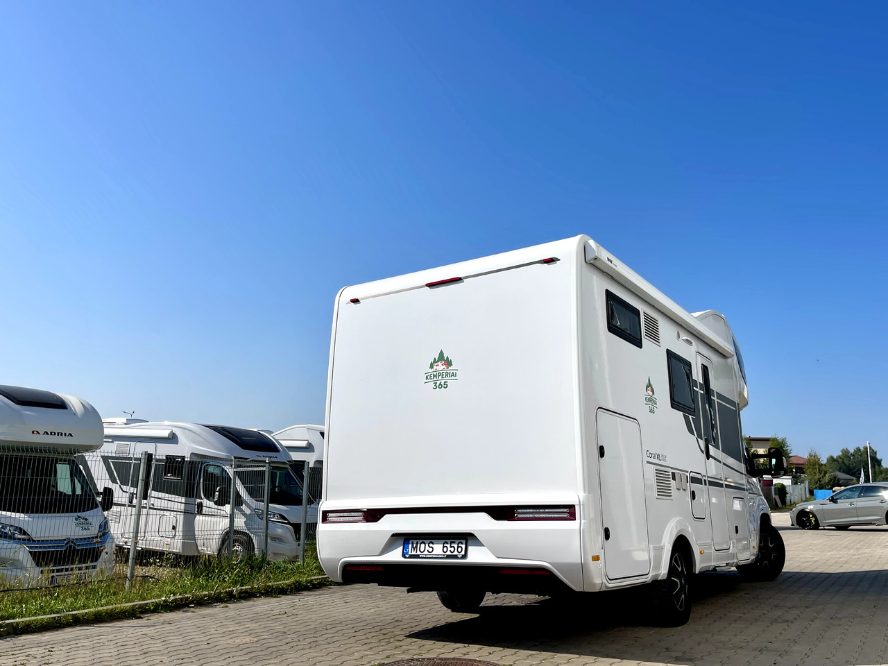 Adria Coral Xl 600 DP - Alcove motorhome: picture 2 Adria Coral Xl 600 DP - Alcove motorhome: picture 2