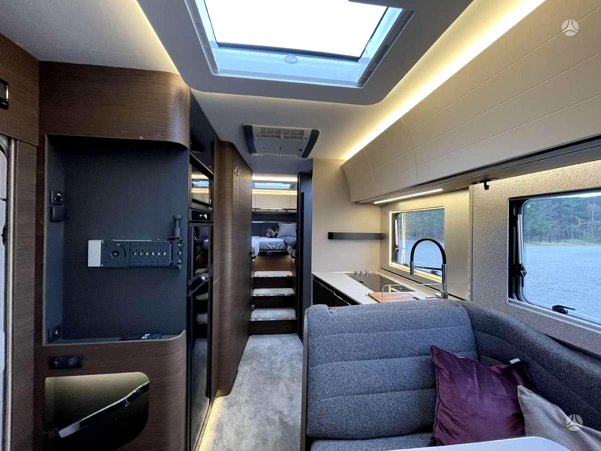 Adria Super Sonic 780 SL - Integrated motorhome: picture 4 Adria Super Sonic 780 SL - Integrated motorhome: picture 4