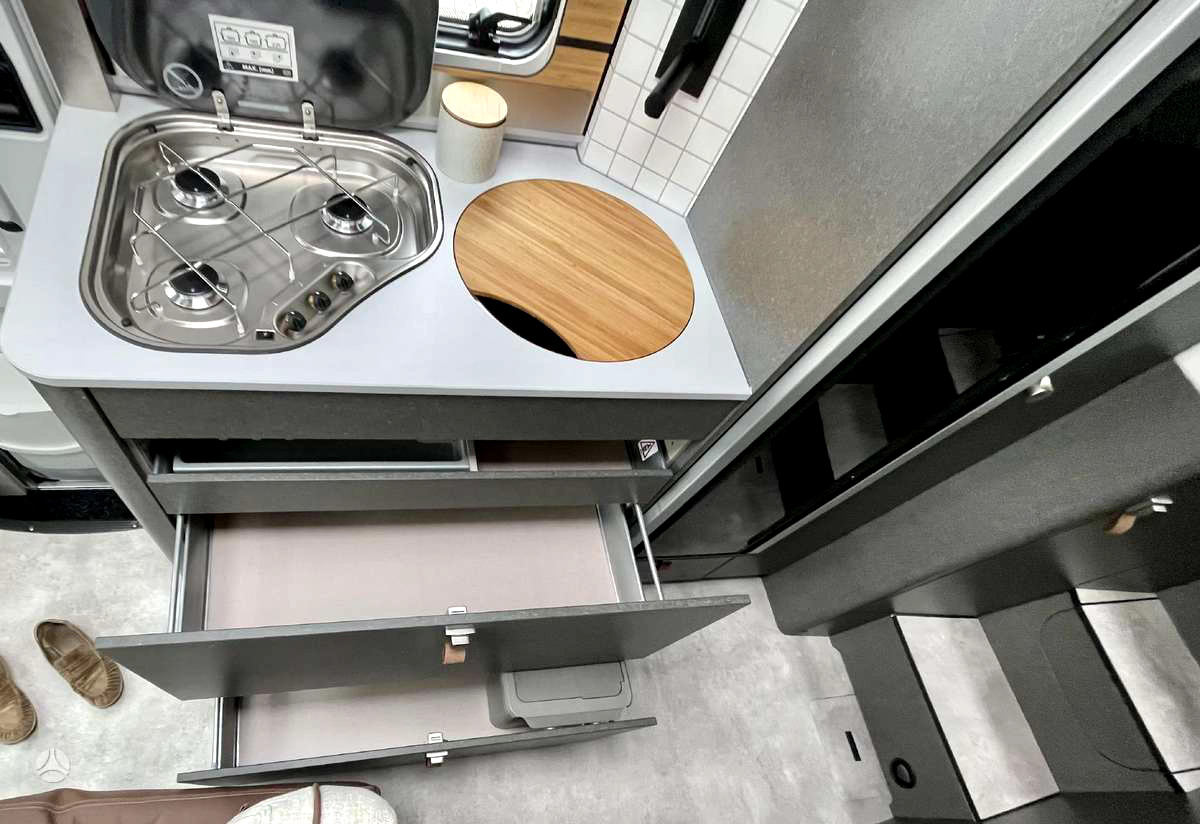Leasing of Hymer MLT 580 4x4 Hymer MLT 580 4x4: picture 11
