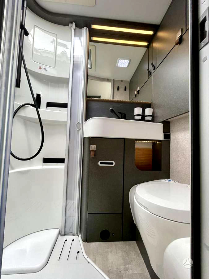 Leasing of Hymer MLT 580 4x4 Hymer MLT 580 4x4: picture 17