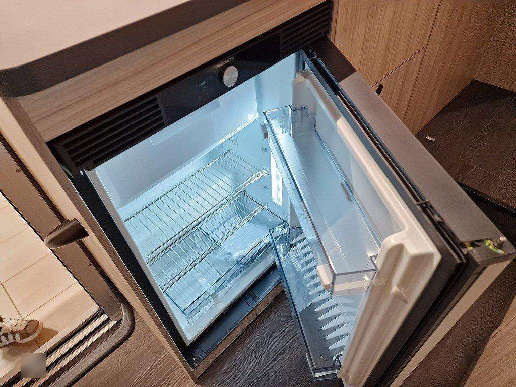 New Semi-integrated motorhome SUN LIVING C 65 SL: picture 9