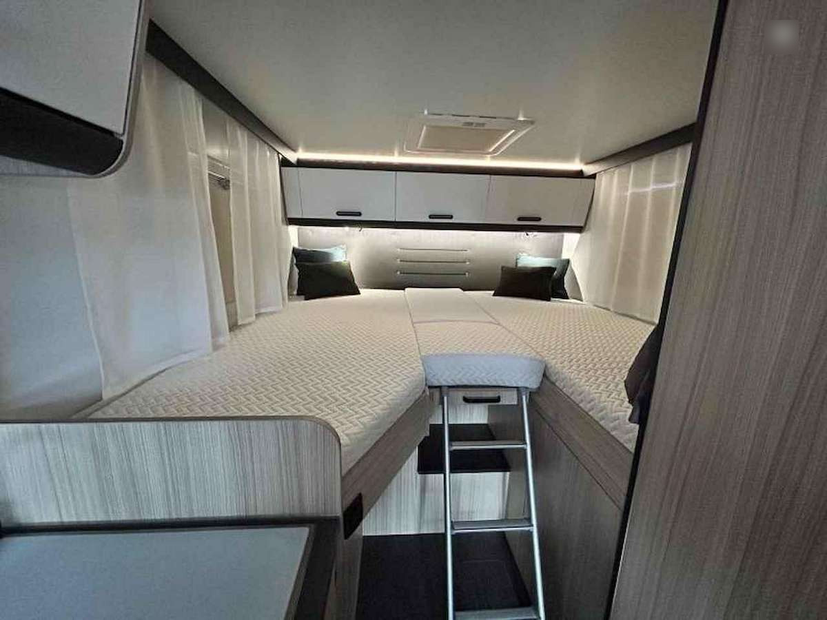 New Semi-integrated motorhome SUN LIVING C 65 SL: picture 12