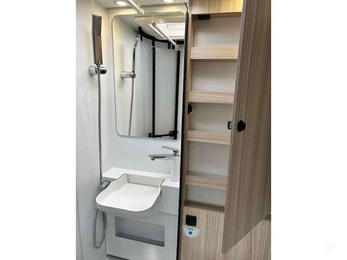 New Semi-integrated motorhome SUN LIVING C 65 SL: picture 16