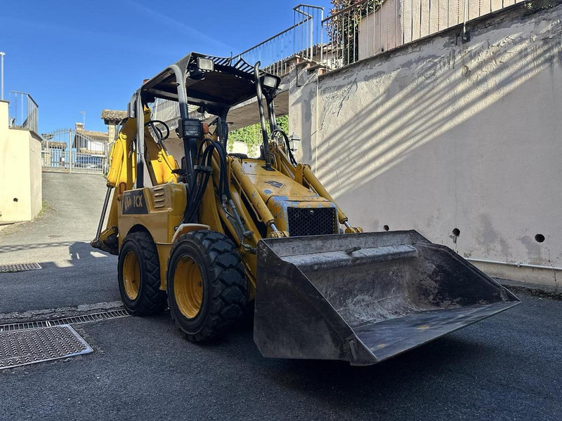 JCB 1CX-HF - Backhoe loader: picture 1 JCB 1CX-HF - Backhoe loader: picture 1