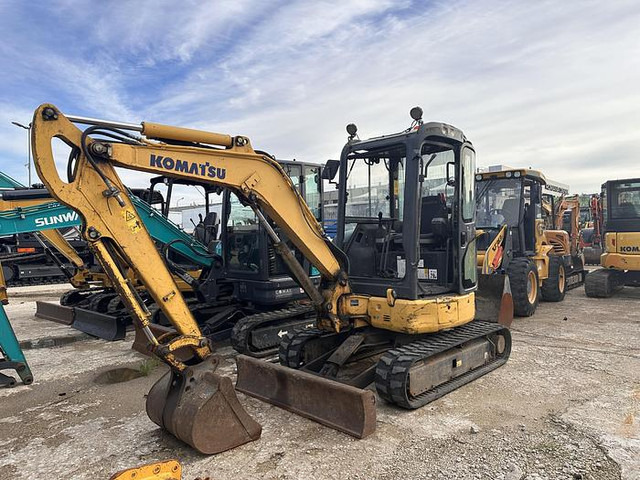 Komatsu PC30 - Mini excavator: picture 2 Komatsu PC30 - Mini excavator: picture 2