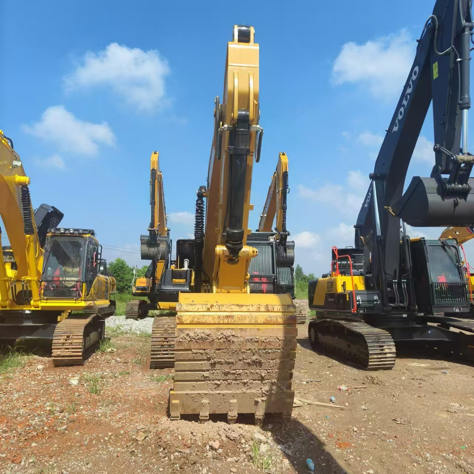CATERPILLAR 330D2 - Crawler excavator: picture 5 CATERPILLAR 330D2 - Crawler excavator: picture 5