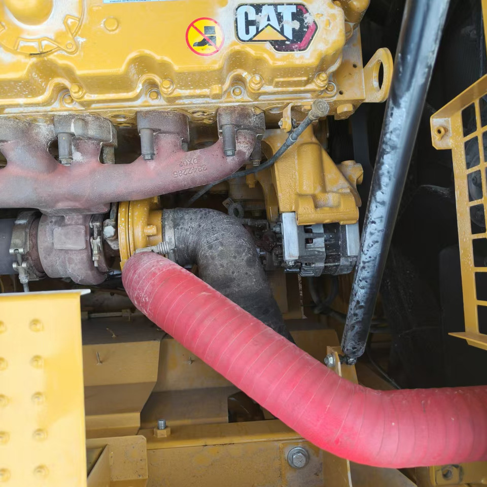 Crawler excavator CATERPILLAR 336GC: picture 9