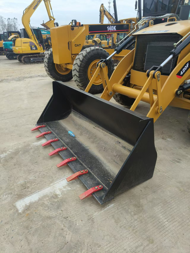 CATERPILLAR 420F - Backhoe loader: picture 3 CATERPILLAR 420F - Backhoe loader: picture 3